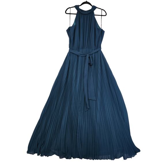 City Chic Womens Honour Pleated  Maxi Dress Plus Size 16 Emerald Green Gown NWT - Picture 2 of 14